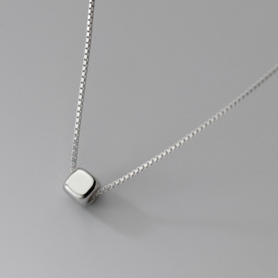 Dây chuyền bạc hình vuông nhỏ lập phương